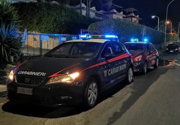 Picchia l’anziana madre causandole diverse fratture: arrestato 42enne ad Acireale