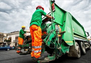 Rifiuti: sindacati Catania, accordo su zero esuberi