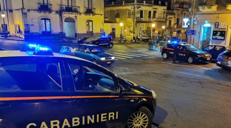 Vasto servizio anticrimine dei Cc ad Acireale