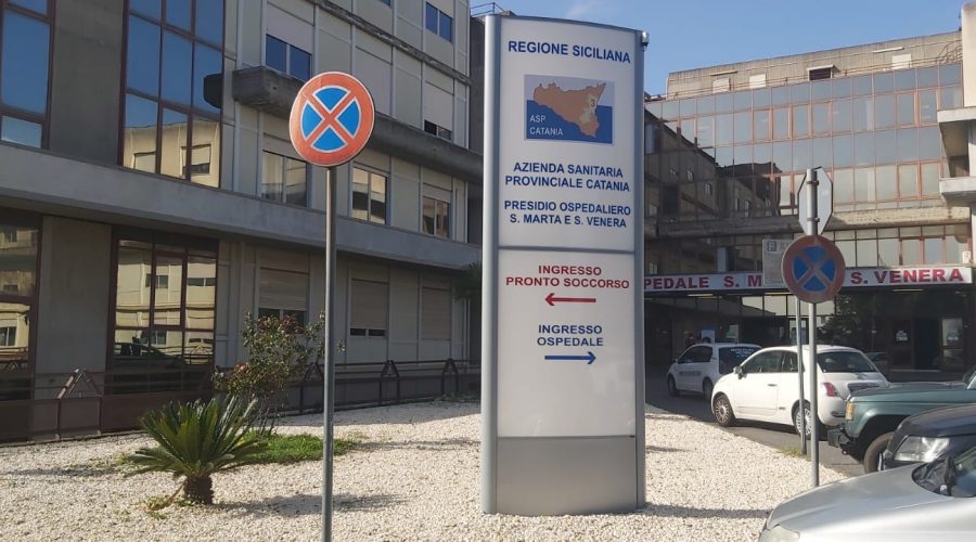 Ospedale di Acireale al fianco della donne. Assegnati, da Fondazione Onda, 2 “Bollini Rosa” al Presidio