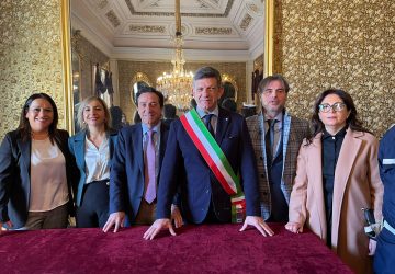 Giarre, giurano gli assessori: Giunta al completo. Cantarella: "Adesso si parte"