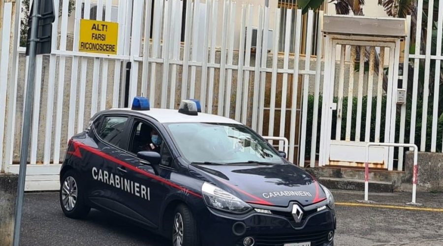 Aveva violato i domiciliari: arrestato nei pressi di un noto bar ad Aci Trezza