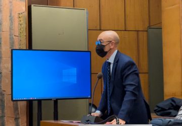 Giarre, si dimette il consigliere Salvo Mauro. In aula cala il silenzio