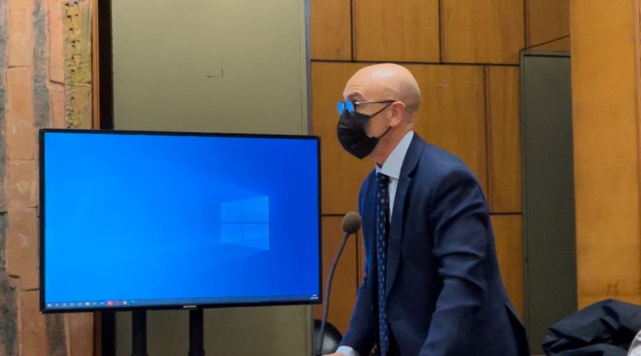 Giarre, si dimette il consigliere Salvo Mauro. In aula cala il silenzio