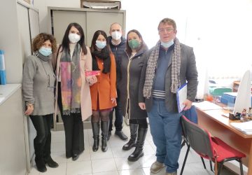 Giarre, consegna dei buoni per le farmacie a famiglie in difficolt&agrave;