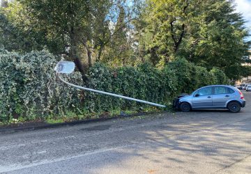 Macchia, auto contro un palo della luce. Secondo caso in una settimana