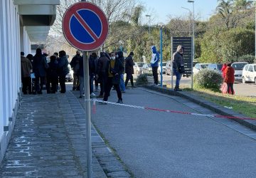 Covid, ancora in calo i positivi a Giarre