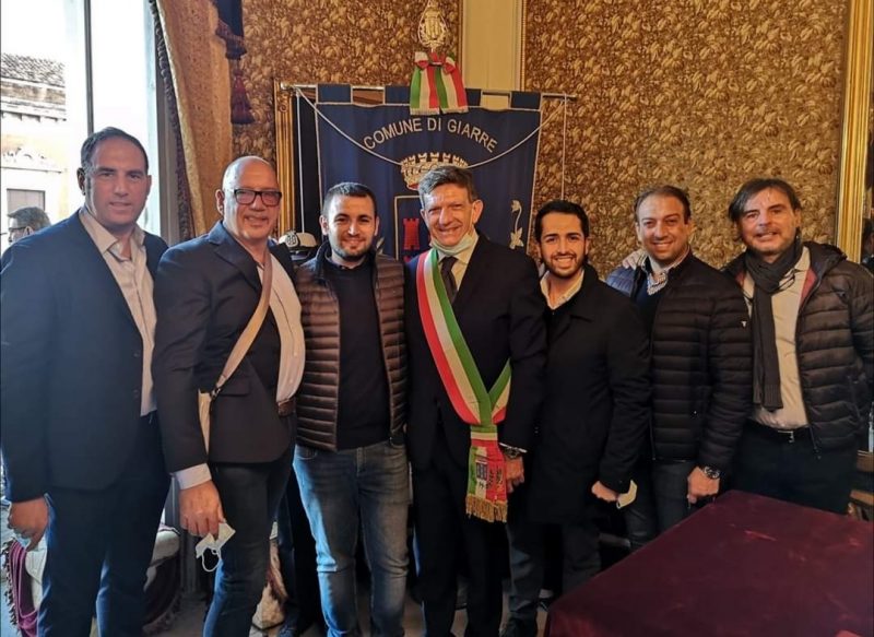Confronto tra i consiglieri di Fratelli d’Italia e l’assessore Giuseppe Cavallaro