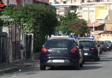 Due minorenni arrestati per rapina aggravata
