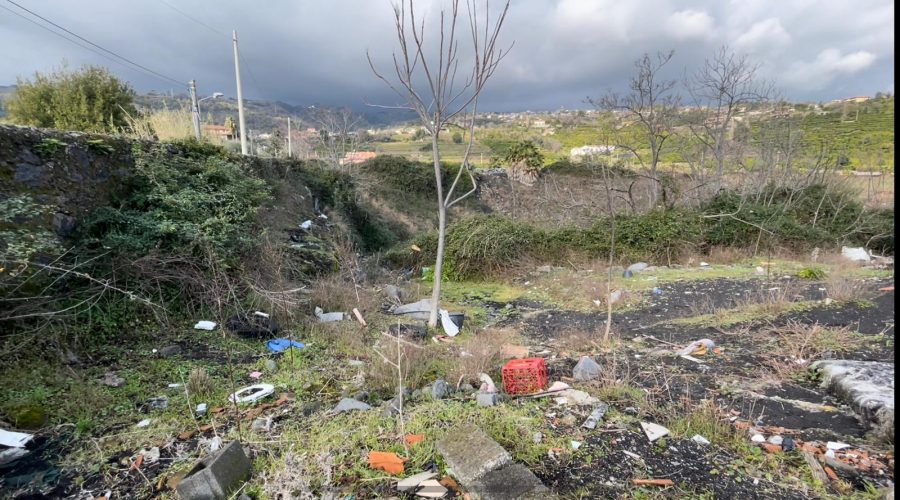 Giarre, l’amministrazione chiede alla Procura il dissequestro dell’ex discarica di Sciara