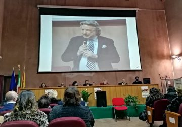 Santa Venerina, poesia: presentata &ldquo;Aspetter&ograve; la luna&rdquo; del dott. Salvatore Di Dio