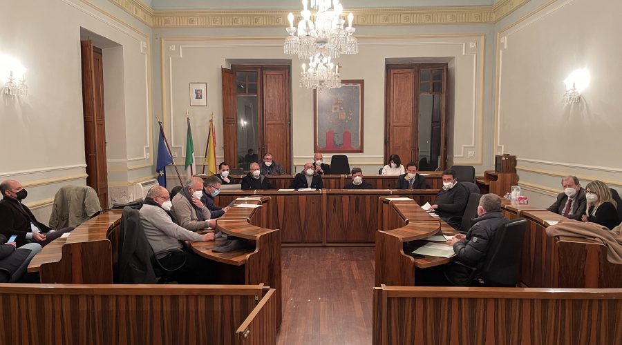 Riposto, i sindaci dell’area jonica etnea fanno squadra per il Pnrr. Disco verde al parco tematico di Marina di Cottone