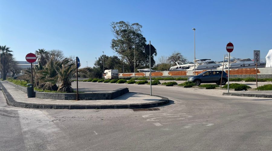Riposto, ritornano le strisce blu in centro e a Torre Archirafi