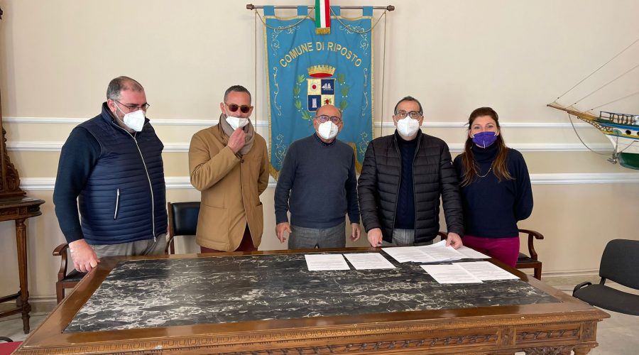 Riposto, siglata convenzione Comune-Compagnia teatrale Jonica