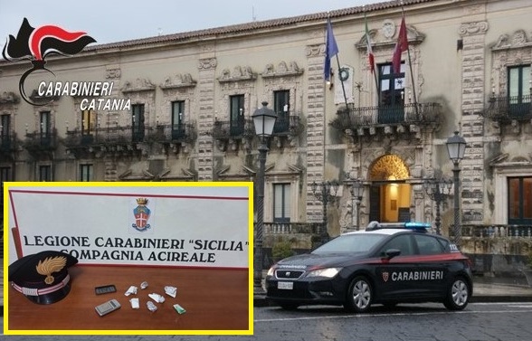 Acireale, beccato nel tragitto per una consegna di droga: arrestato
