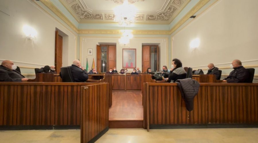 Riposto, rimodulate le commissioni consiliari. Niente sussulti