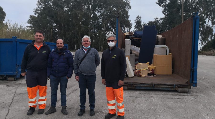 Acireale, isola ecologica di Capomulini aperta il sabato