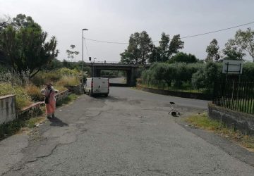 Interventi di scerbatura e pulizia della SP 2 III ricadente nel territorio di Mascali