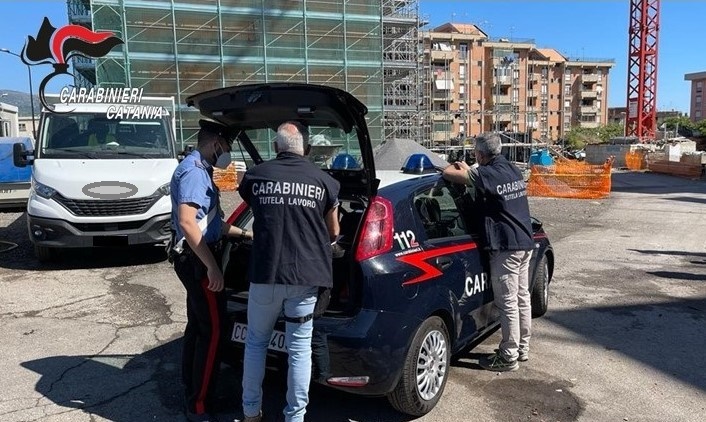 Sicurezza sul lavoro, due denunce per ponteggio pericoloso a Giarre