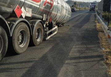 Tangenziale di Catania, intervento dei Vvff su cisterna con alcol benzilico