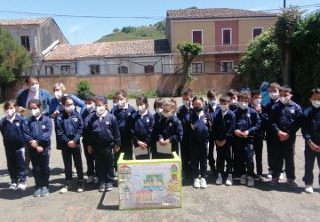 La scuola primaria Pietro Scuderi di Linguaglossa riceve il premio Enegan per la campagna “Elio e i cacciamostri”