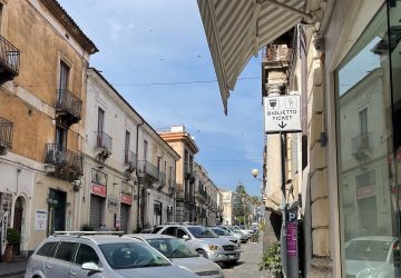 Strisce blu, dal Consiglio la richiesta di un tavolo in Prefettura