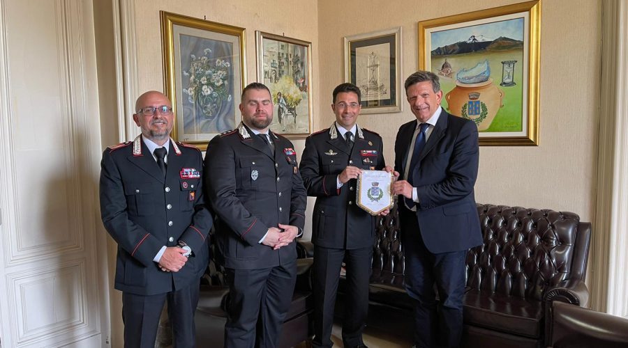 Ampliamento caserma Cc, visita in municipio del comandante provinciale col.Coppola