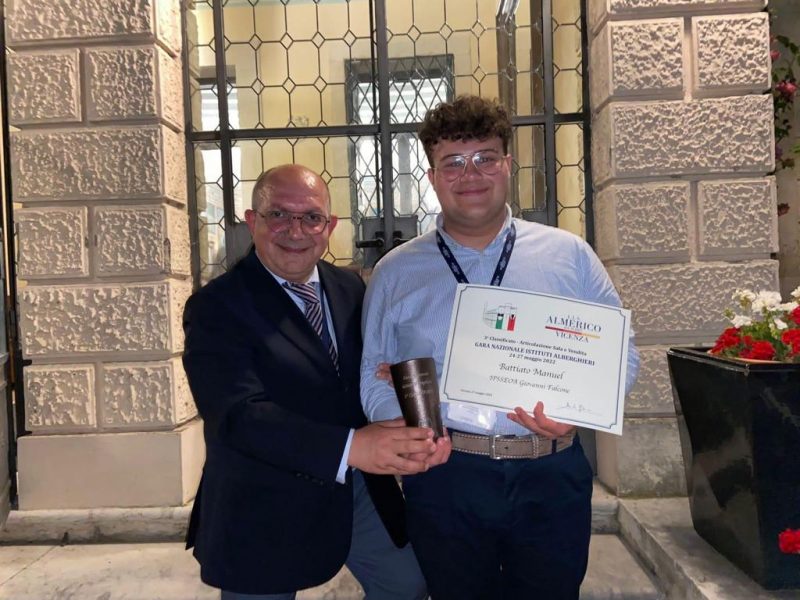 Ancora un successo per lo studente Manuel Battiato dell’Alberghiero di Giarre: 3° posto alla gara nazionale istituti alberghieri