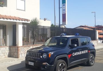 Pedinava l'ex-moglie per gelosia. 40enne arrestato in flagranza