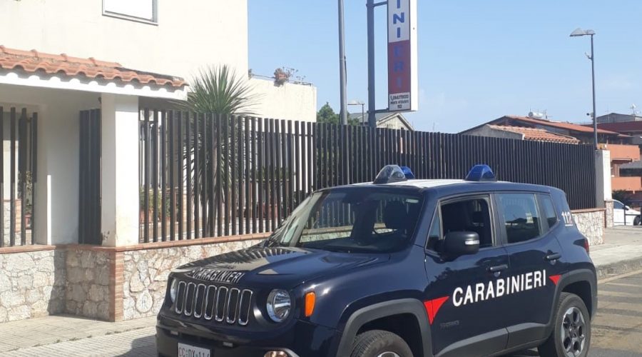 Pedinava l’ex-moglie per gelosia. 40enne arrestato in flagranza