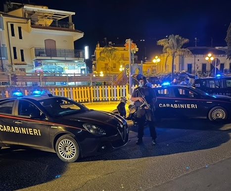 Controlli straordinari dei Carabinieri nel Taorminese: 2 arresti e 8 denunce