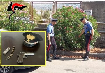 Si preparava per un agguato: arrestato con una pistola