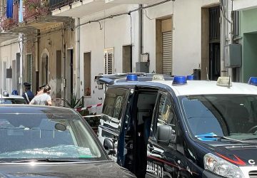 Misterioso omicidio a Letojanni, accoltellato un 56enne. Fermato dai Cc un 18enne