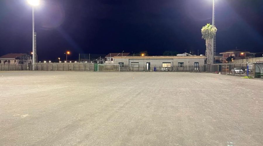 Stadio “Luigi Averna” di Torre Archirafi: attivato il nuovo impianto di illuminazione