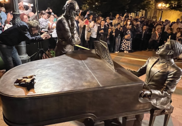 Questa sera a Milo l&rsquo;omaggio a Battiato e Dalla. Tra i protagonisti della serata Morgan e i Lautari