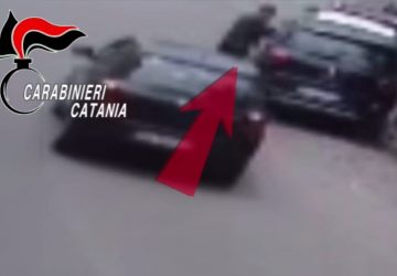 Padre e figlio specialisti in furti d'auto