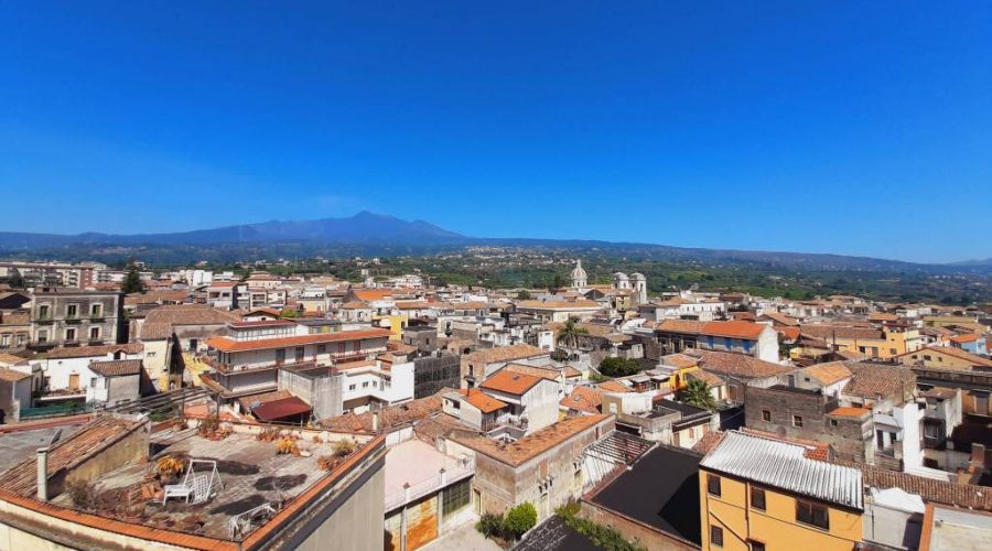 Giarre, una città che cambia: memoria, urbanistica e occasioni mancate. Riflessioni a margine del dibattito sulla storia recente della città