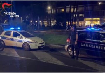 Controlli serrati nei luoghi della movida catanese: 1 arresto per spaccio. Sanzionati 6 parcheggiatori abusivi