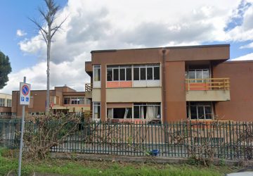 Riposto, riparte la scuola. Cantieri imminenti in due plessi