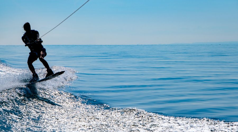 Vacanze alternative, tra escursioni e attività: come trascorrere le ferie all’insegna dello sport