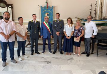 Guardia di finanza, commiato in Municipio del comandante Marco Burcheri