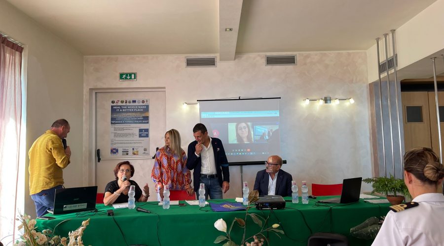 Spiaggia e fondali puliti 2022: conferenza e attività al porto