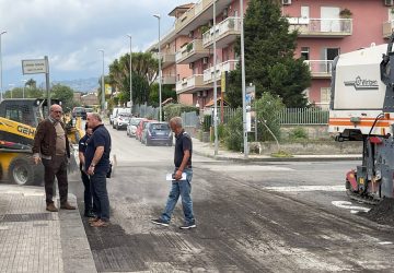 Riposto, al via la bitumazione di un pacchetto di strade ammalorate