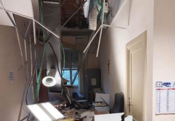 Crollo palazzo di Giustizia: lungo sopralluogo dei Vigili del fuoco