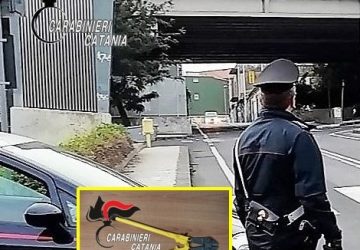 Sorpreso con l&rsquo;auto carica di pedane rubate da un ponteggio: arrestato un 29enne