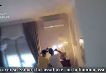 Operazione "Clone": sgominata dai Cc banda ladri abitazione VIDEO