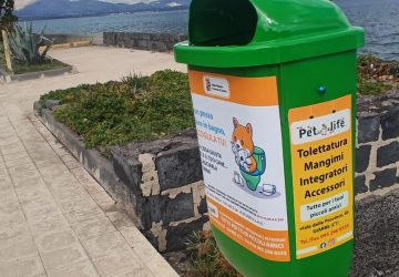 Riposto, in fase di collocazione nuovi cestini deiezioni canine