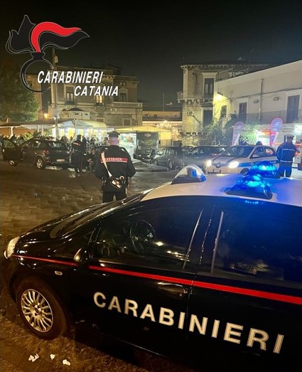 Contrasto all’illegalità diffusa: denunciati due parcheggiatori abusivi