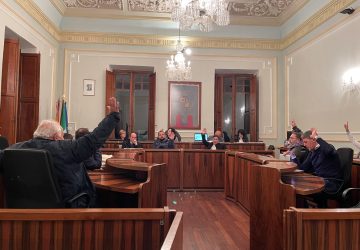 Riposto, il Consiglio approva il Rendiconto 2021