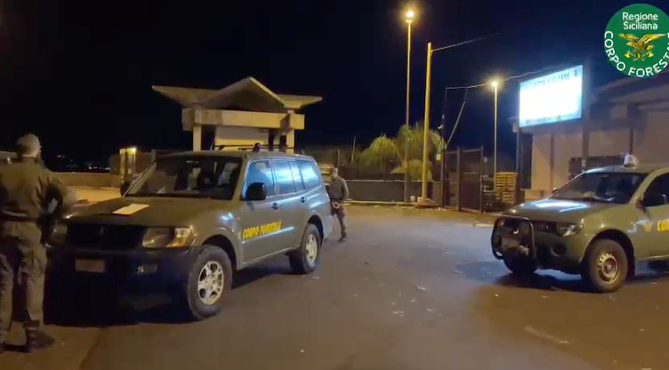 Giarre: controlli al mercato ortofrutticolo del Noras del Corpo Forestale della Regione Siciliana VD